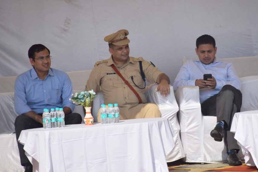 कलेक्टर एवं पुलिस अधीक्षक ने पुलिस स्मृति दिवस पर शहीद जवानों को दी श्रद्धांजलि